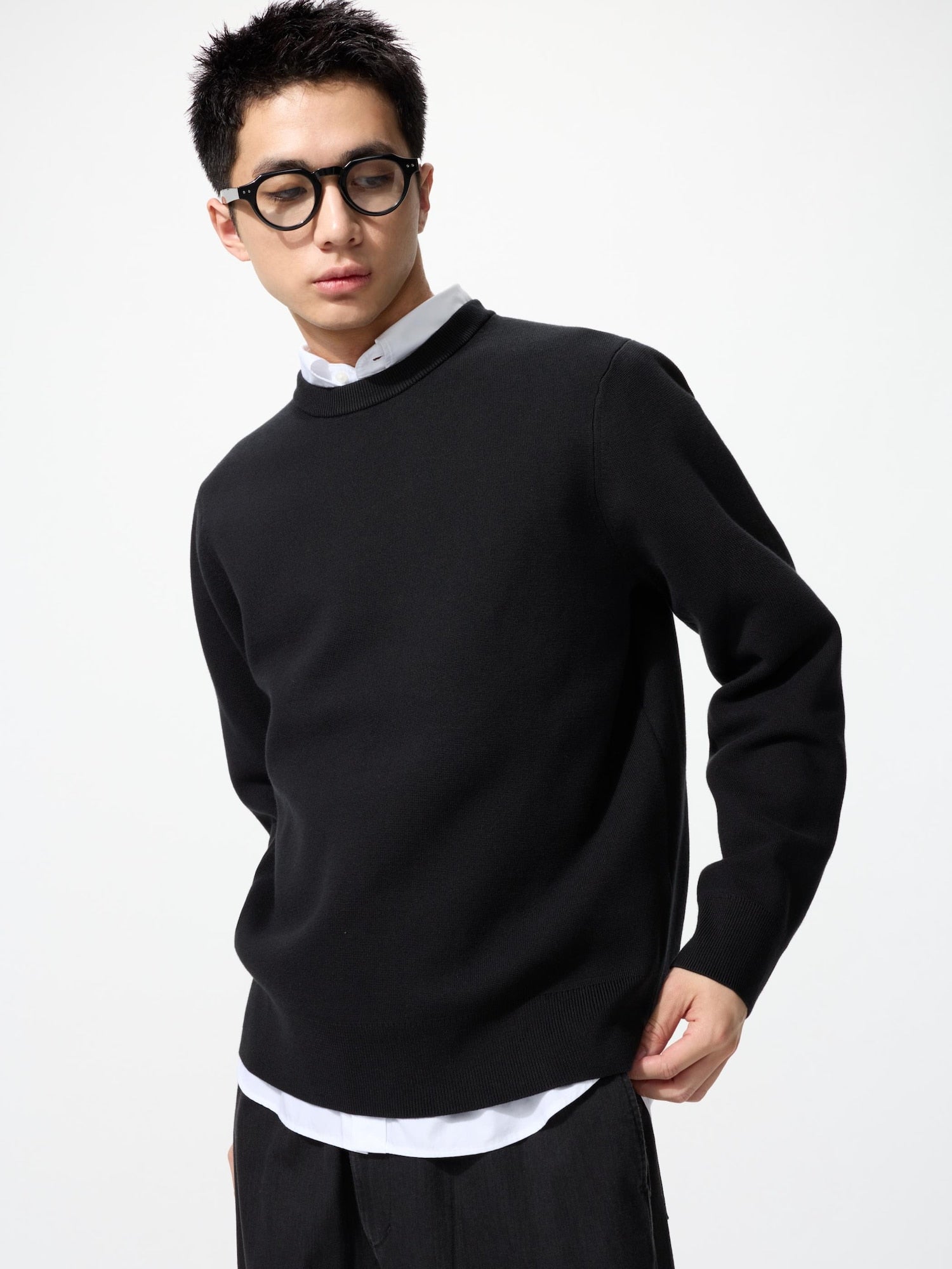 09 BLACK