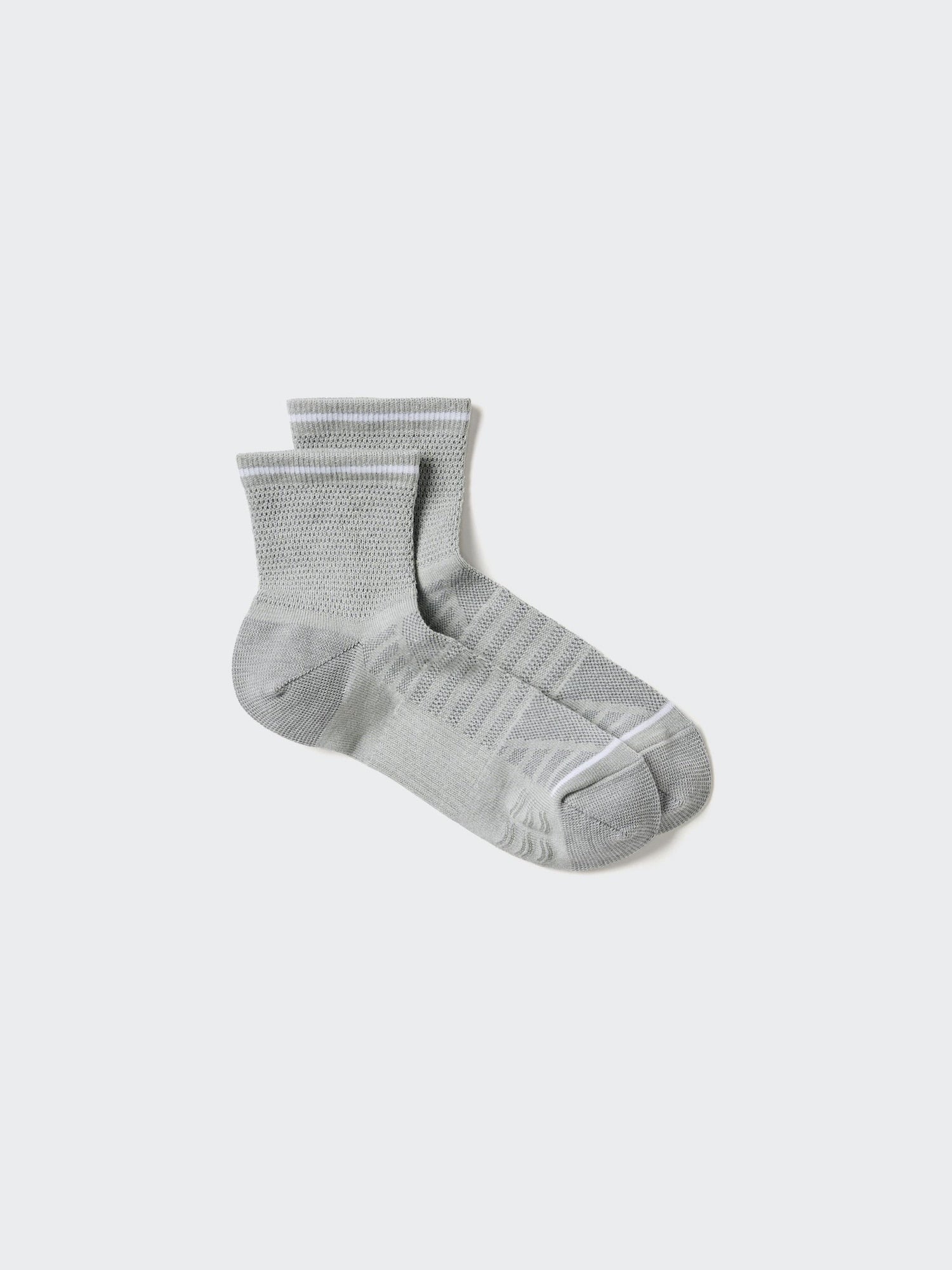 03 GRAY
